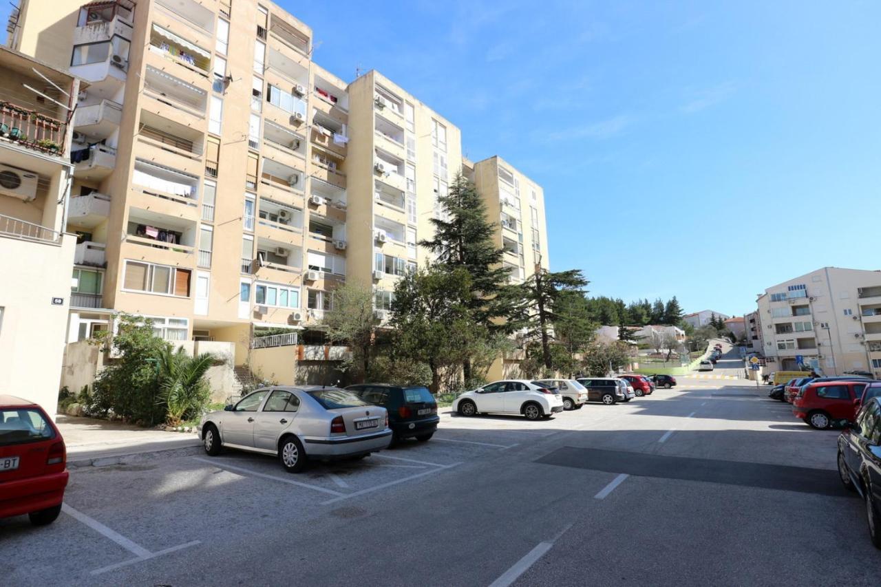 Mali Apartman U Centru มาคาร์สกา ภายนอก รูปภาพ