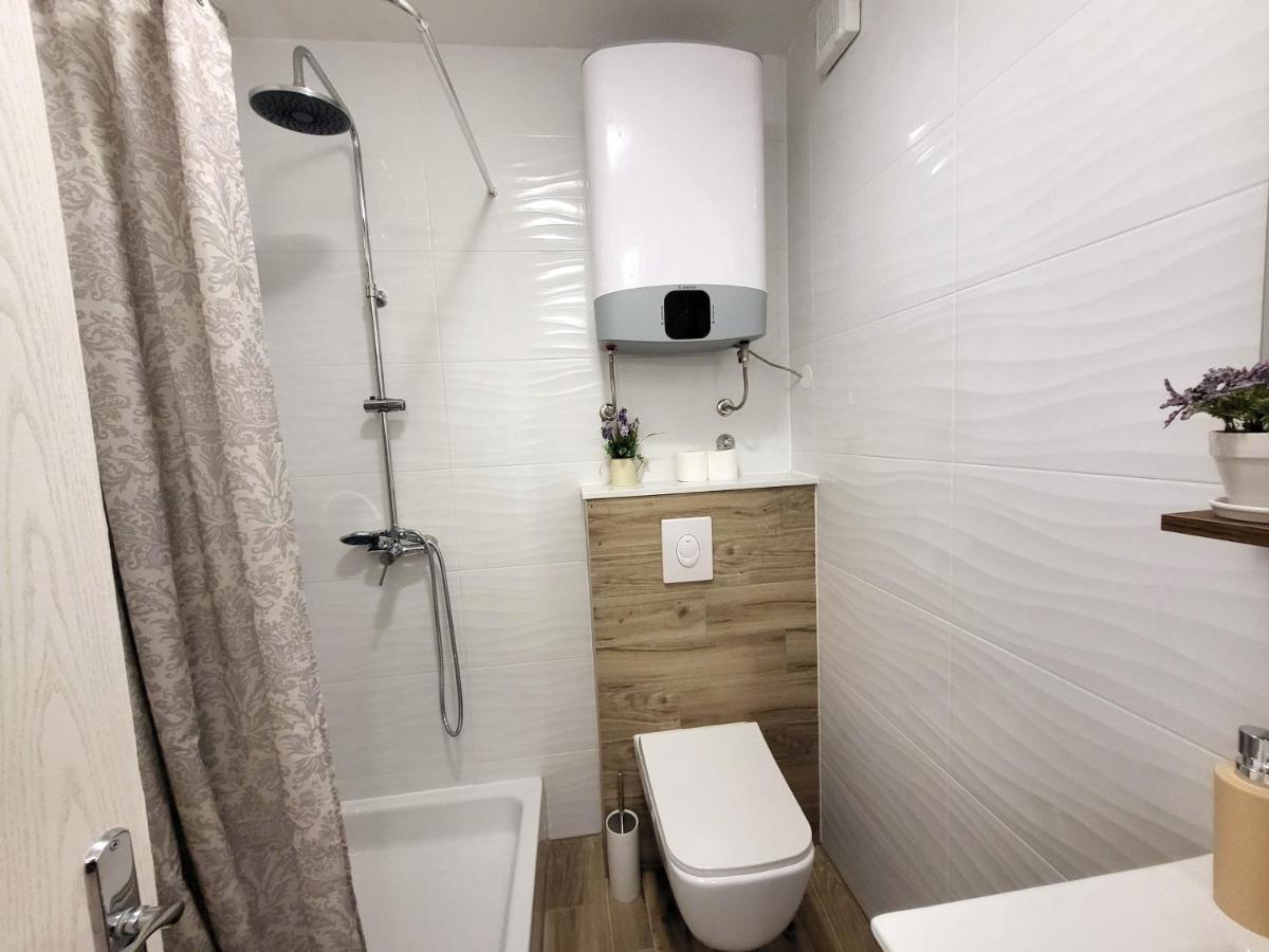 Mali Apartman U Centru มาคาร์สกา ภายนอก รูปภาพ