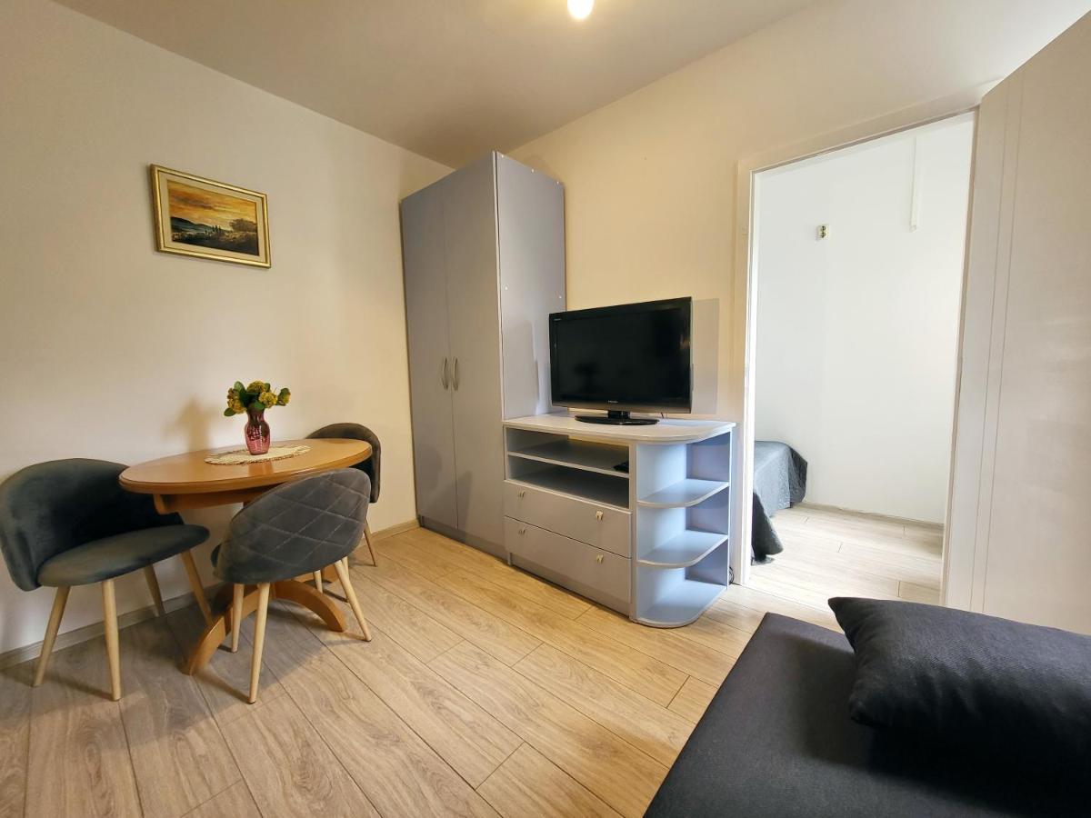 Mali Apartman U Centru มาคาร์สกา ภายนอก รูปภาพ
